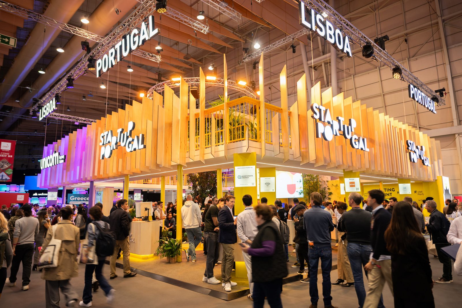 Stand CML e Start up Portugal na Websummit 2025