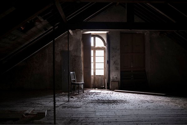 espaço na penumbra vazio