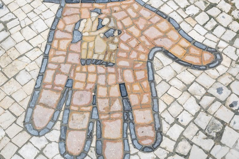 O projeto visa também a preservação do património - Em Lisboa, foi utilizada a calçada portuguesa