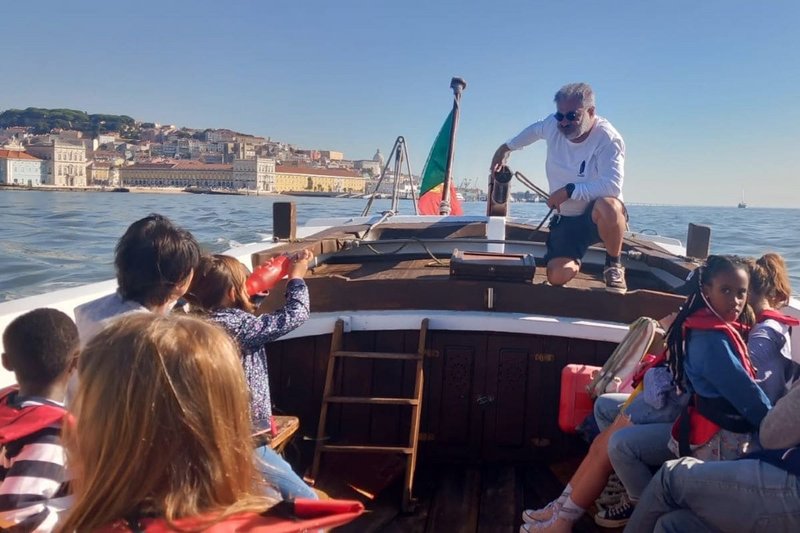 Alunos do AMARELO premiados com passeios no Tejo