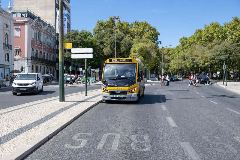 The "mini electric buses" will operate daily between 7 a.m. and 9:30 p.m