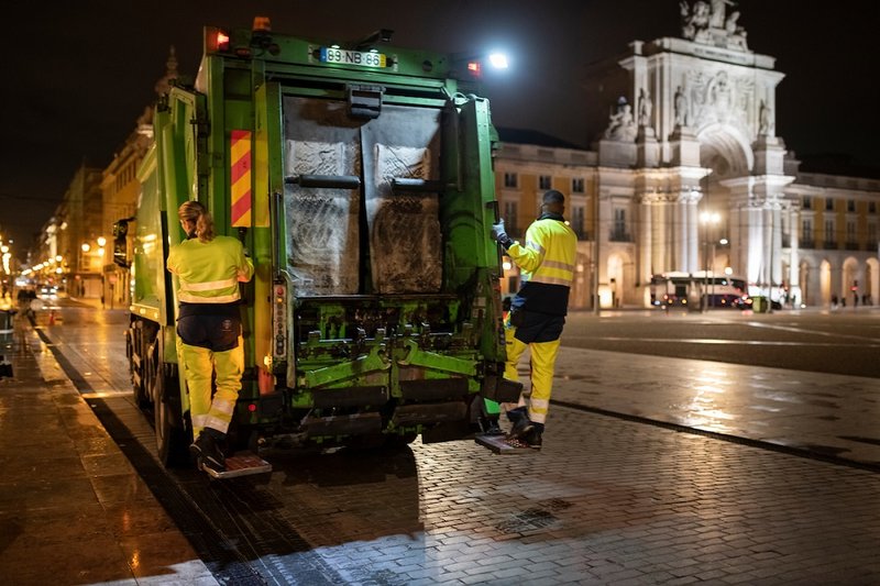 Recolha de lixo em Lisboa - Terreiro do Paço