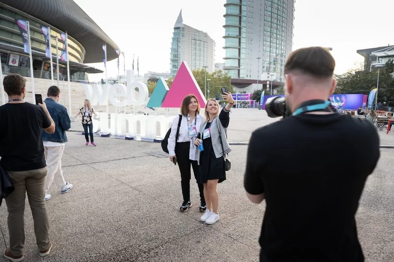 De acordo com dados da organização, estiveram em Lisboa 2 725 startups, das quais cerca de 40% foram fundadas por mulheres